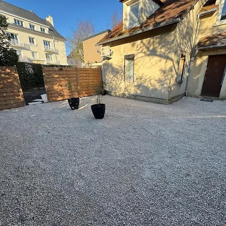 Le Cocon Suspendu Avec Filet Et Cinema Prive